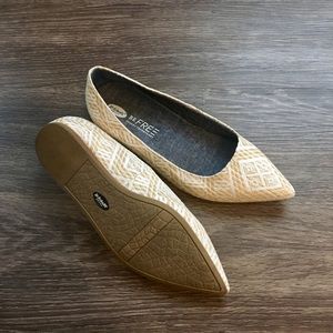 Dr. Scholl's Shoes - Dr. Scholl’s Pointed toe woven straw flats 7 Dr. Scholl's Shoes - Dr. Scholl’s Pointed toe woven straw flats 7